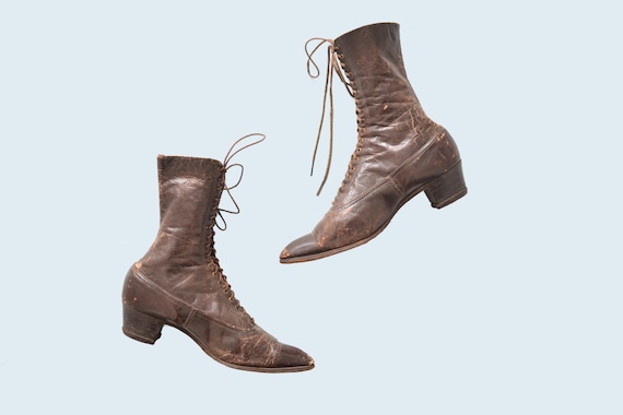 Victorian Brown Leather Boots