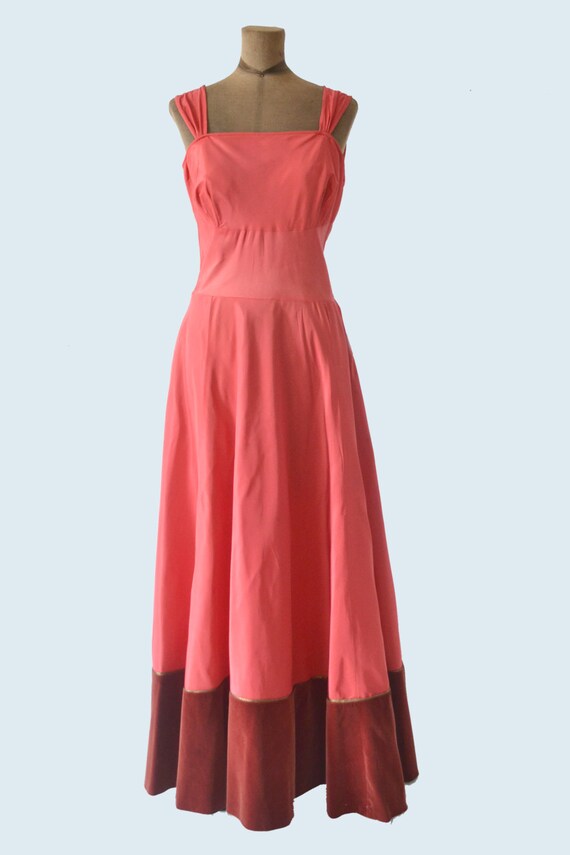 1950s Rose Satin Gown size L - image 3