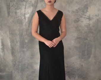 1920s Long Black Velvet Dress size M