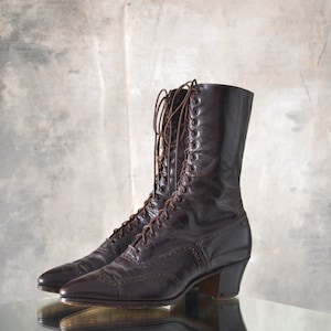 Victorian Brown Leather Boots