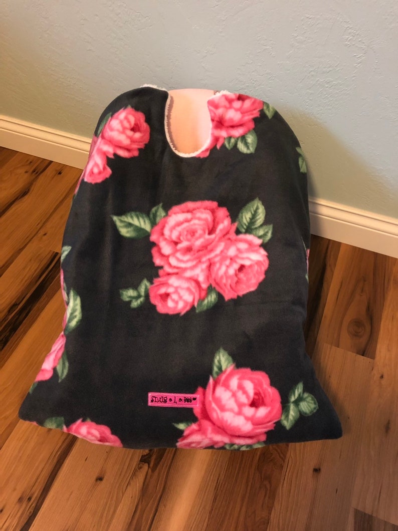 Infant Car Seat Blanket, Girls pink flower Snug L Bee, infant carrier blanket, winter baby blanket, car seat cover, baby carrier blanket image 2