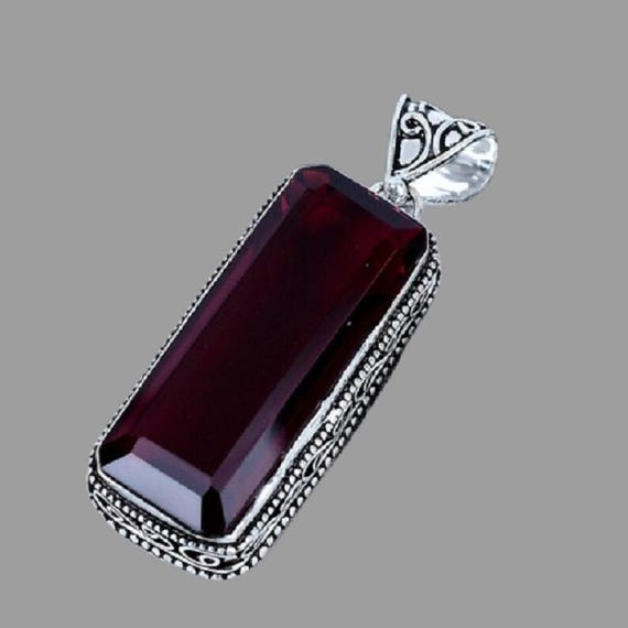 Red Garnet Sterling Silver Pendant - Boho Healing Jewelry
