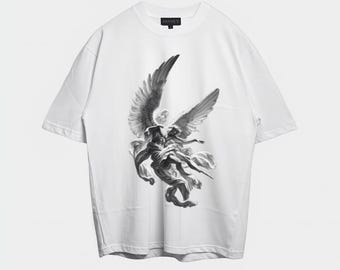 Camiseta "Ángel acunando un alma frágil" de DEVOUT