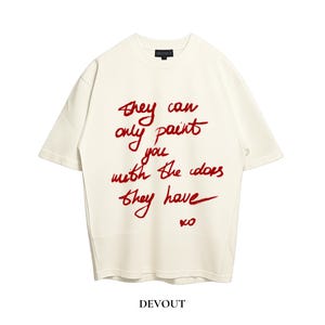 De kan bara måla dig med de färger de har T-shirt, konstcitat-T-shirt, konstnärströja, kreativ typografi-T-shirt, konstälskare-gåva, unisex-T-shirt