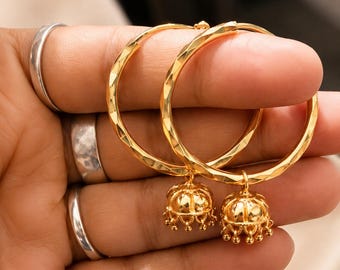 Pendientes colgantes estilo balinés chapados en oro