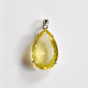 Natural Lemon Quartz , Lemon Quartz Pendant, 925 Sterling Silver Necklace, Handmade jewelry, Natural Gemstone Pendant, Perfect Gift for Her.