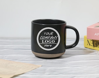 Anpassad graverad keramisk mugg: Personlig logotypkaffekopp, present till anställda