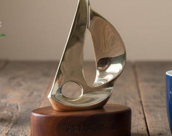 5 Inch Brass Sailboat Figurine for Desk