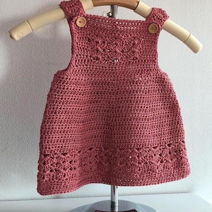 Crochet Baby Dress Pattern/Baby Girl Pinafore Newborn to 4 Years / Shell Stitch Bodice/Advanced Beginner/Instant Download/English & Spanish
