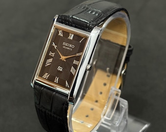 Vintage Seiko Panzeruhr - Schwarze römische Ziffern, Lederarmband