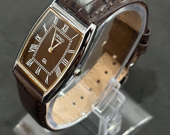 Seltene Vintage Seiko Slim Tank Uhr, schwarzes Zifferblatt, braunes Lederarmband