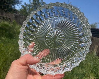 Vintage MCM Clear Glass Diamond Cut Starburst / Daisy Base