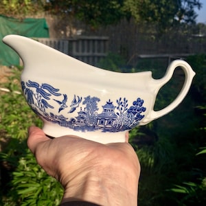 Vintage Churchill Willow Blue(Georgian Shape) Gravy Boat