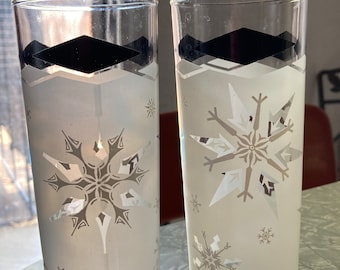 Vintage Hazel Atlas / Frosted Snowflake / Black Diamond Tumblers / MCM