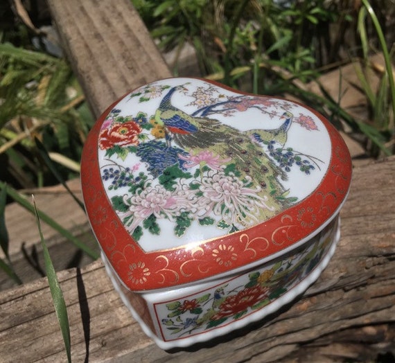 Vintage porcelain peacock floral heart shaped rin… - image 7