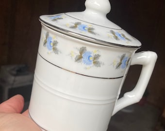 Vintage Hand Painted Blue Floral Platinum Rim Teacup w/Lid/Made in China