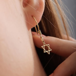 Dainty Star of David Earrings 14K Gold Magen David Earrings Silver Jewish Star Earrings Religious Star Jewel Tiny Star of David Gift for Mom