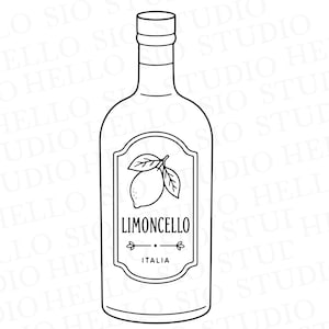 Op de afbeelding: Een zwart-witte lijntekening van een fles met een etiket. Het etiket bevat een tekening van een citroen met twee bladeren, de tekst LIMONCELLO en daaronder het woord ITALIA. De achtergrond bevat de herhaalde tekst HELLO SIO STUDIO.