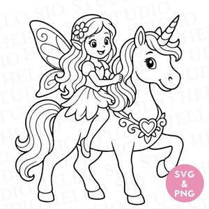 Peut inclure: Une illustration en noir et blanc au trait représentant une fée aux longs cheveux avec des ailes chevauchant une licorne. La licorne possède une corne, une crinière fluide et un pendentif en forme de cœur. Un cercle rose contient le texte SVG & PNG.