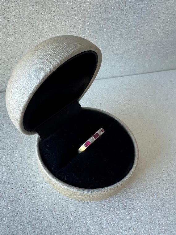 18K Yellow Gold Ruby Diamond Ring | Vintage Estate Jewellery