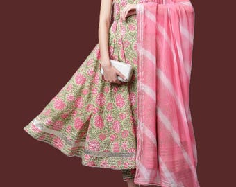 Conjunto de kurta, pantalón y dupatta de algodón con estampado floral verde - Traje salwar de talla grande