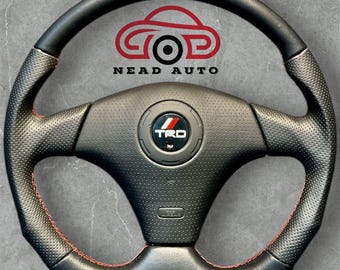 Volante in stile TRD per Toyota Celica 7a generazione 1999-2006 / Pelle / Cuciture rosse