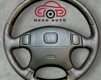 Volante in fibra di carbonio personalizzato per Honda CR-V 1997-2001 / Pelle traforata nera / Cuciture rosse.