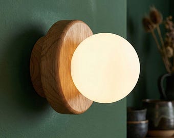 Handcrafted Oak Wall Sconce – Modern Bedside LED Lamp, Warm Light Fixture