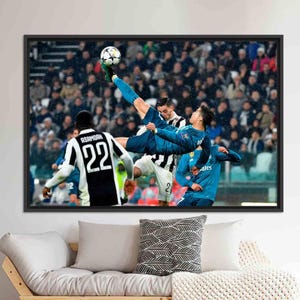 Living Room Wall Art, Home Decor Wall Art, Cristiano Ronaldo, Famous Canvas Print, Trendy Canvas Art, Canvas Wall Art, Soccer Artwork,