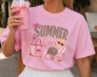 Summer Shirt for Women, Pink Leopard Print Tee, Beach Vacation Shirt, Preppy Summer Graphic Tee, Girls Trip Outfit, Tropical Beach Shirt