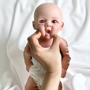 Realistic Silicone Reborn Baby Girl – Full Body Lifelike Newborn Doll 17 Inch