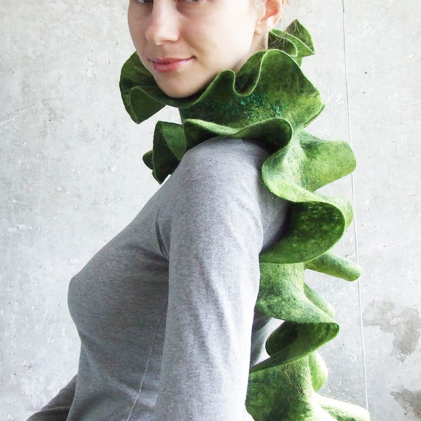 SALE... Felted green wool scarf, ruffle style, eco friendly, free gift wrap, ready to ship, from Europe with love