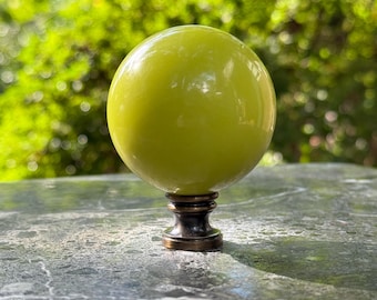 Glow in the dark lamp finial