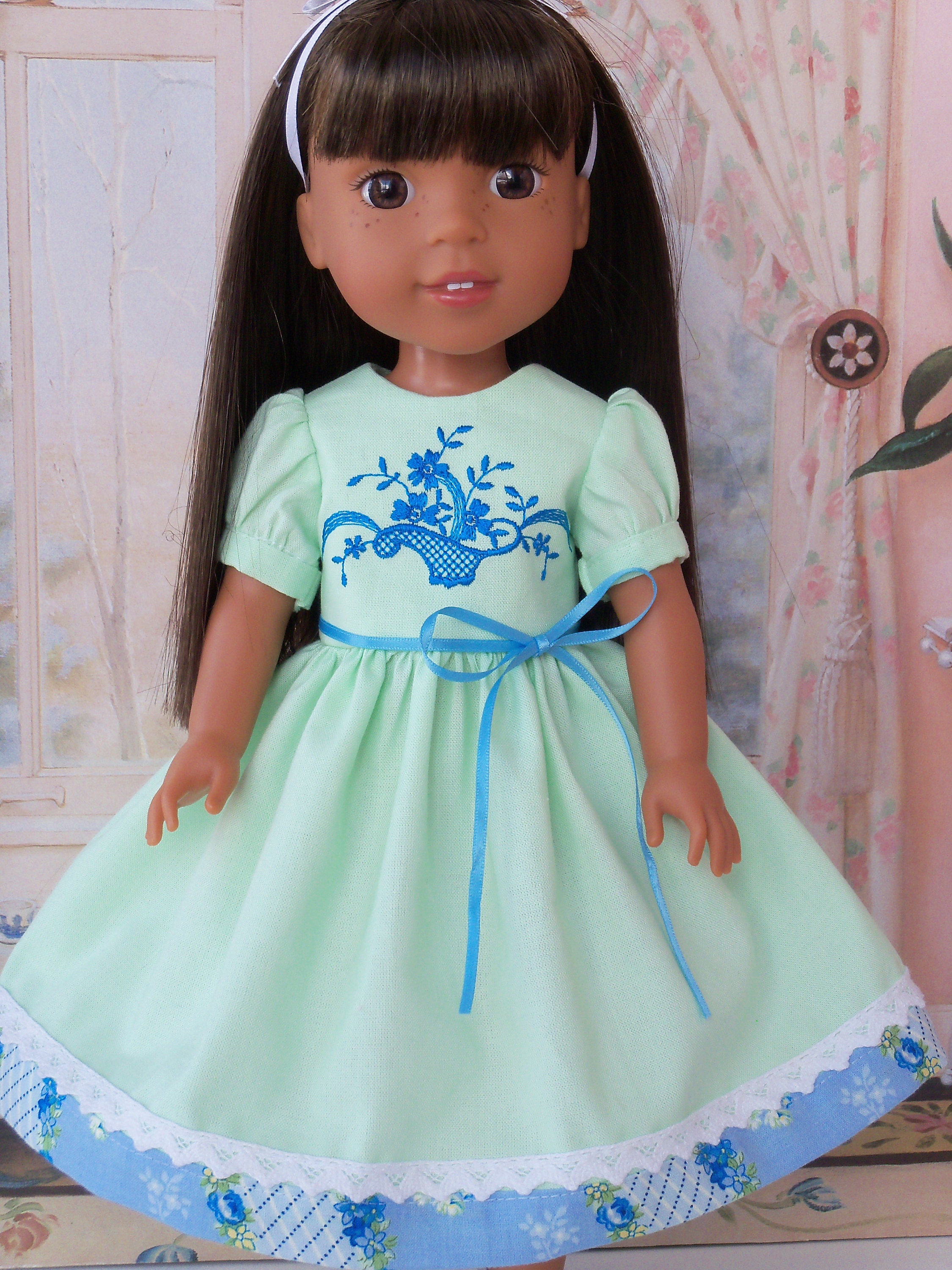 wellie wisher doll size