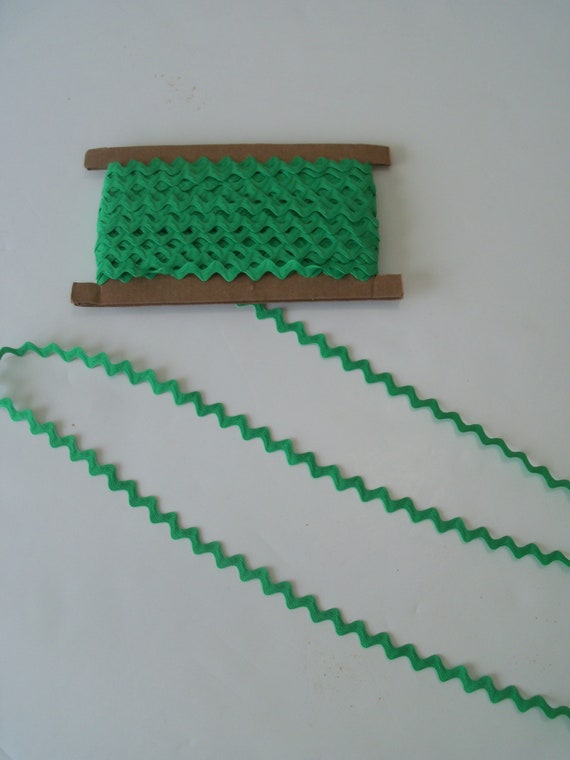 5 Yards Sring Green Rick Rack Trim / Farmcookies Doll Clothes Sewing Trims