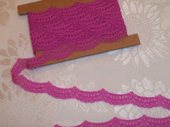 4 Yards Delicate Mauve Swag Lace Trim for Doll Clothes / Narrow Trims for Doll Clothes