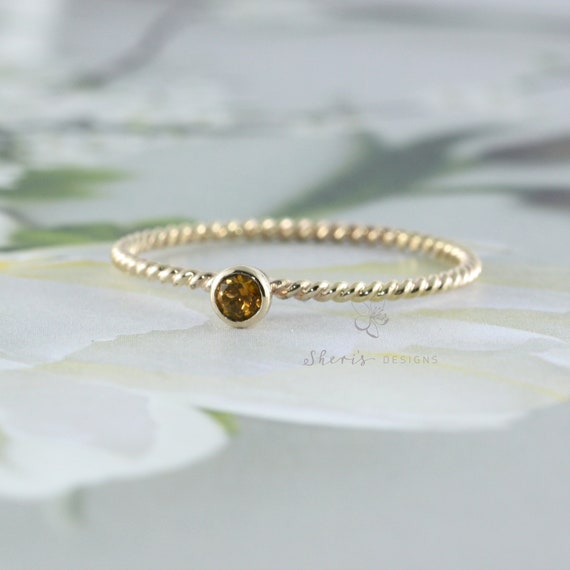 14k Gold Round Bezel Set Birthstone Mother's Family Ring 14k Gold Round Bezel Set Birthstone Mother's Family Ring