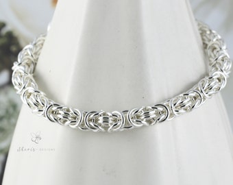 Silver Bracelet, Argentium Sterling Silver, Chainmaille Linked Bracelet, Gift for Her, graduation gift,  Anniversary Gift,  Custom made