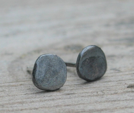 Small Silver Dot Earrings, Tiny Silver Disc Studs, Contemporary Silver Earrings, Unisex Stud, Modern and Minimalist Oxidized Silver Earrings