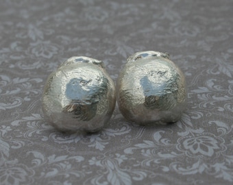 Rustic silver pomegranate stud earrings, small round pomegranate earrings, made of fine silver.