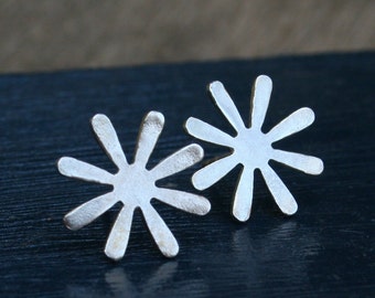 Silver floral studs, Sterling Silver stud earrings shaped as small flowers, floral silver studs