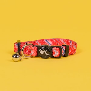 The Tod Luxury Cat Collar - Stylish Design, Comfortable Wear, Durable Construction, Premium Quality, Neon Moon Boutique