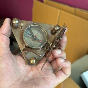 Antique Style Triangle Sundial Compass – Vintage Brass Navigation Instrument | Handmade Nautical Collectible Gift for Men | Pocket Compass