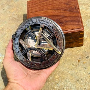 Brass Sundial Compass with Wooden Box – Vintage Style Nautical Decor  Instrument | Antique-Style Compass for Decor Gift