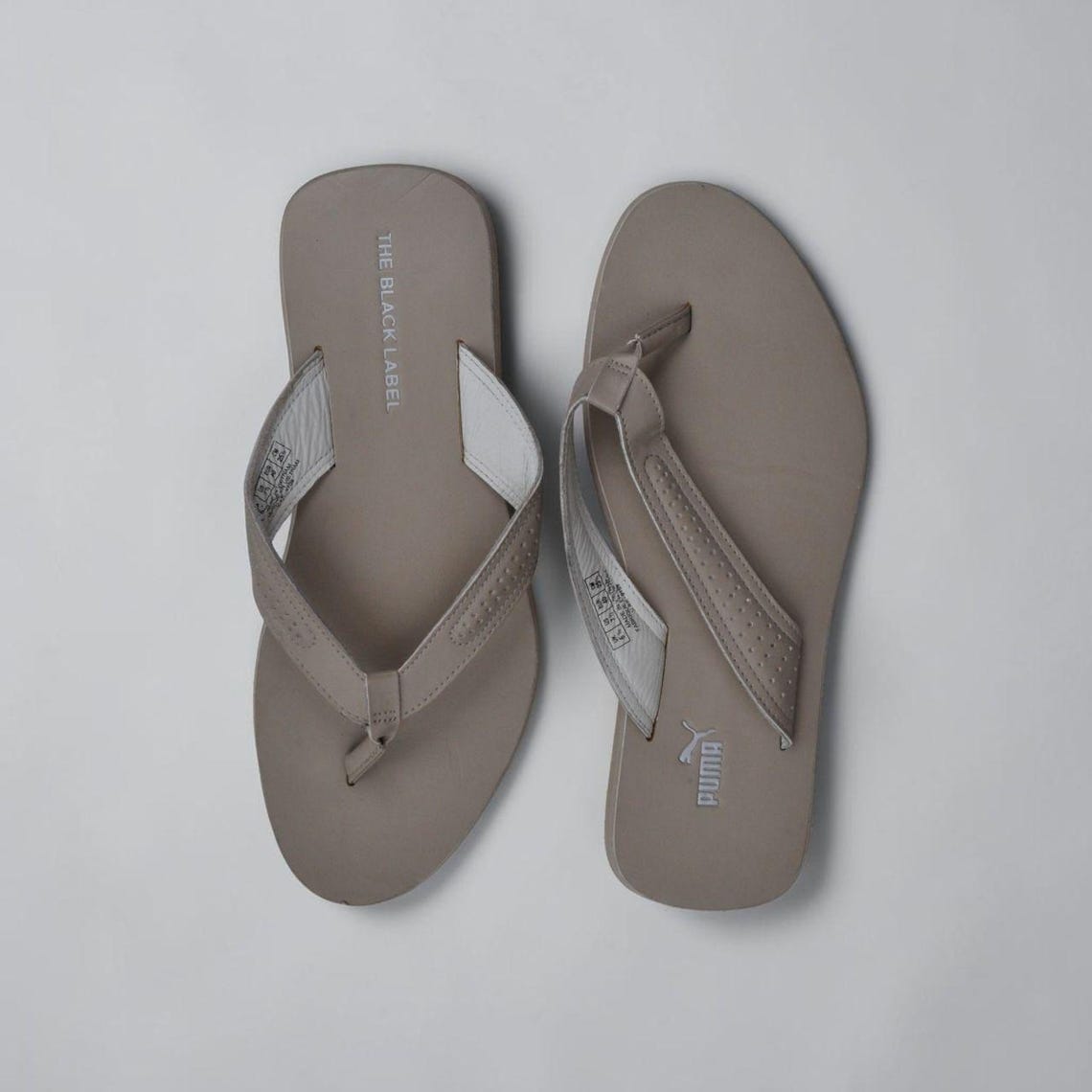 Vintage Puma Black Label Toe Post Thong Sandals Cream Leather UK 6.5, foto 1 di 5