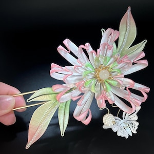 Silk Chrysanthemum Hair Pin: Kanzashi Bridal Hair Piece with Beads