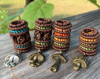 Cuentas de hongos para rastas / Joyería de macramé hecha a mano para rastas / Accesorios para el cabello estilo boho