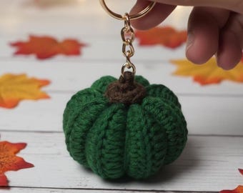 Patrón de llavero de calabaza a crochet en PDF / Tutorial de amigurumi fácil para principiantes / Manualidad de Halloween de otoño