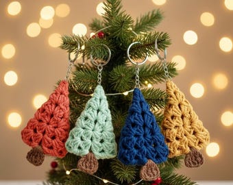 Weihnachtsbaum Häkelanleitung | Baum Ornament Häkelmuster | Amigurumi Baum Keychain | Urlaub Dekoration häkeln
