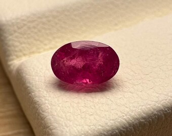 Rubí de Mozambique ovalado de 0,78 quilates: piedra preciosa natural de color rojo rosado
